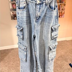 Source Unknown Men's Relaxed Light Blue Cargo Jeans